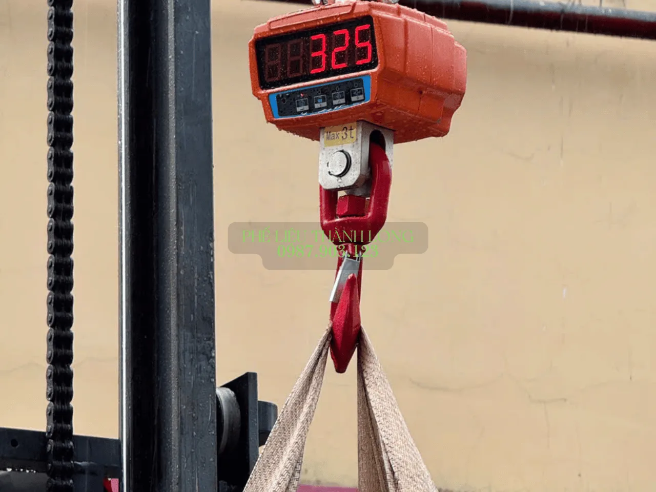 Cân treo điện tử tải trọng 3 tấn dùng cân lô tại bãi